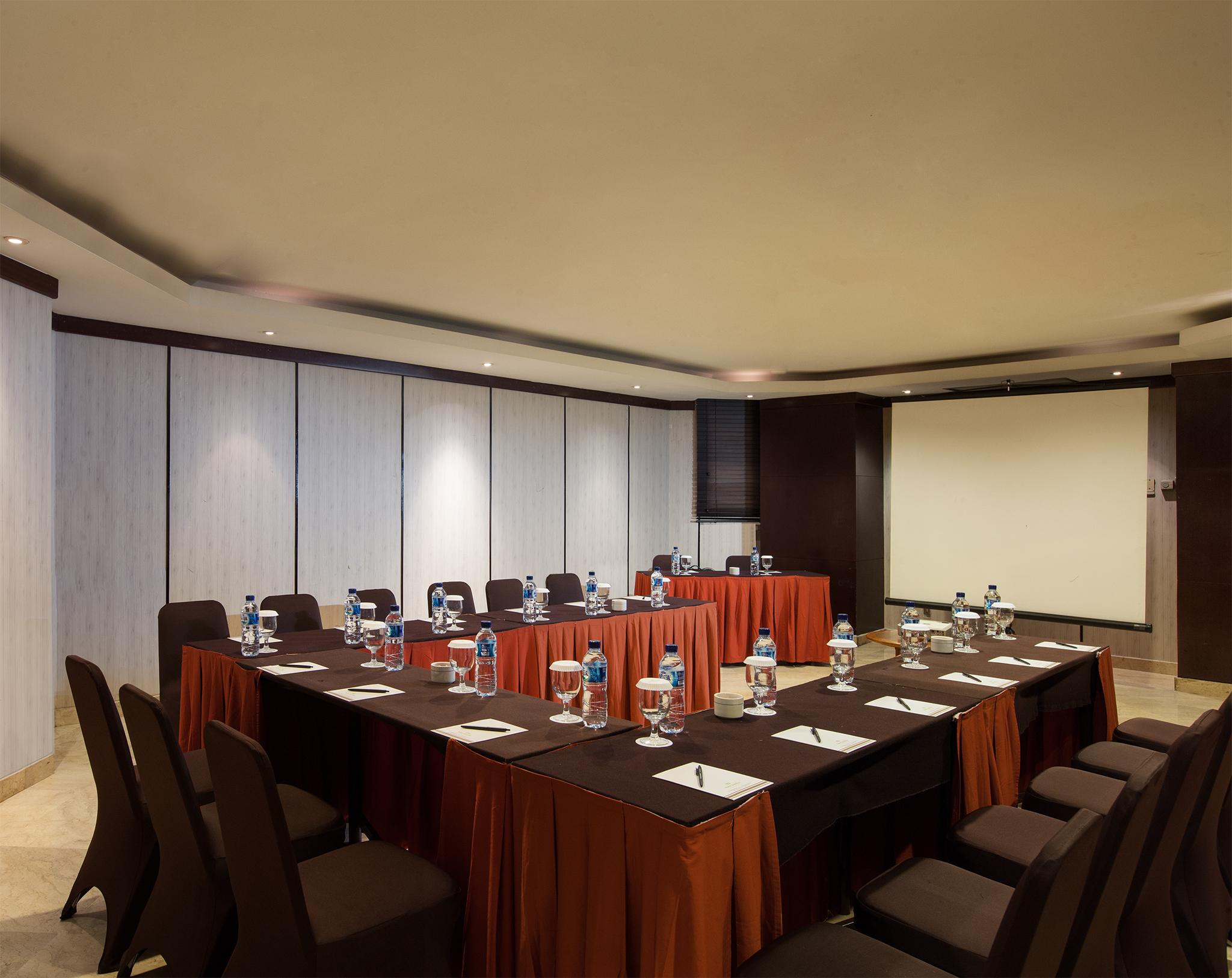 Hotel Santika Premiere Semarang Exterior foto